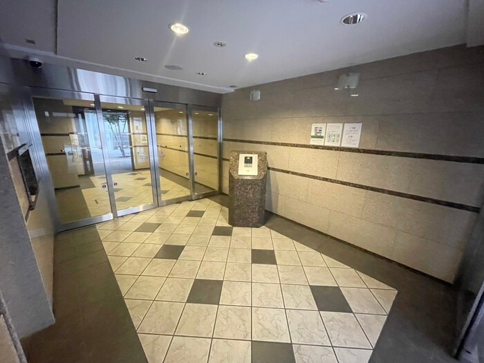 ｱｽｳﾞｪﾙみなと元町OceanFront306の物件外観写真