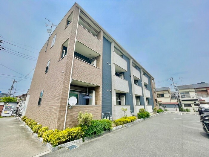 プラシ－ド・セレノ・カ－サの物件外観写真