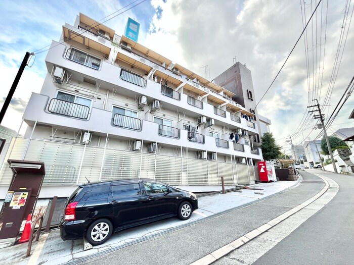 ユニバーサルコート柴原の物件外観写真