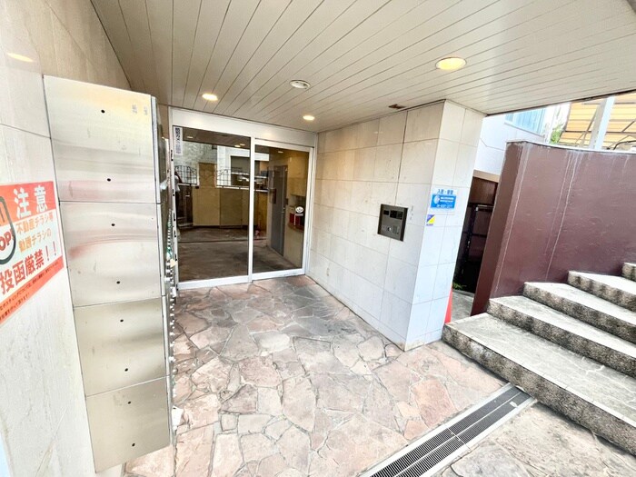 ユニバーサルコート柴原の物件外観写真