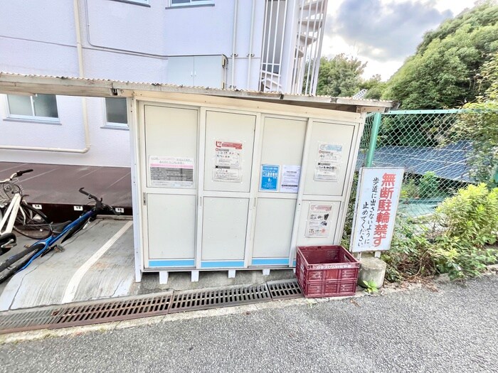 ユニバーサルコート柴原の物件外観写真