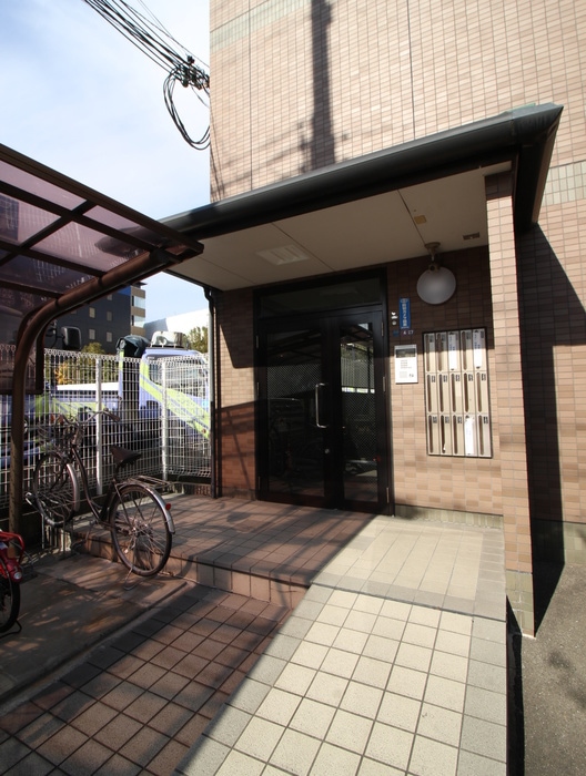 ハイウッズナガタの物件外観写真