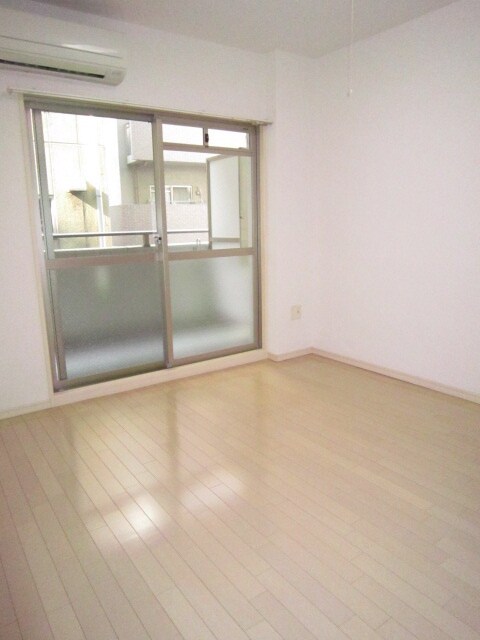 インベスト北梅田の物件内観写真