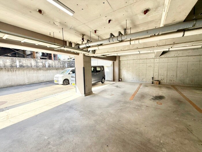 奥村マンションの物件外観写真