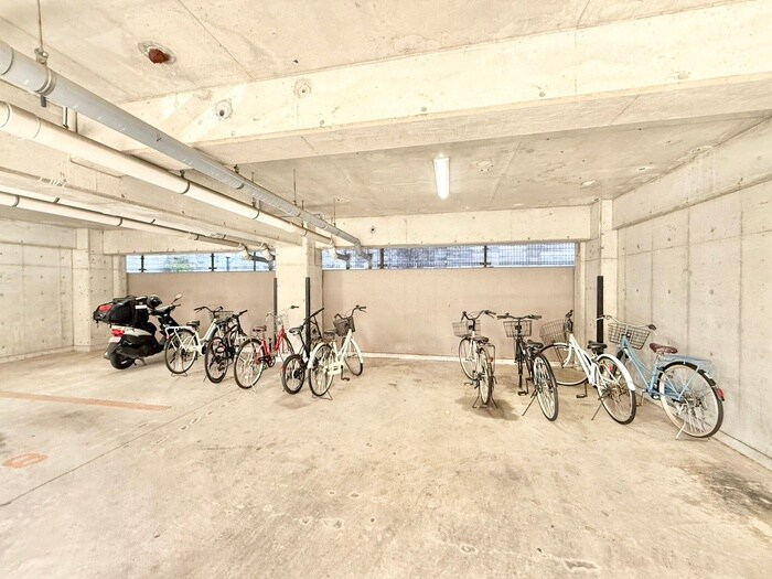 奥村マンションの物件外観写真