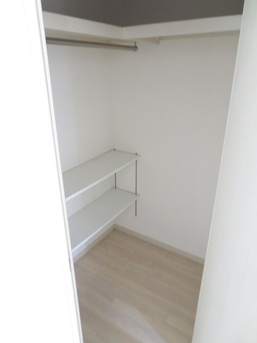 アイ・ウエスト茨木の物件内観写真