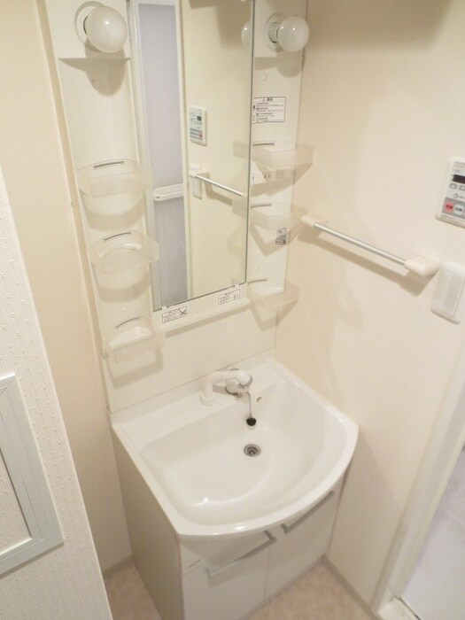 アイ・ウエスト茨木の物件内観写真