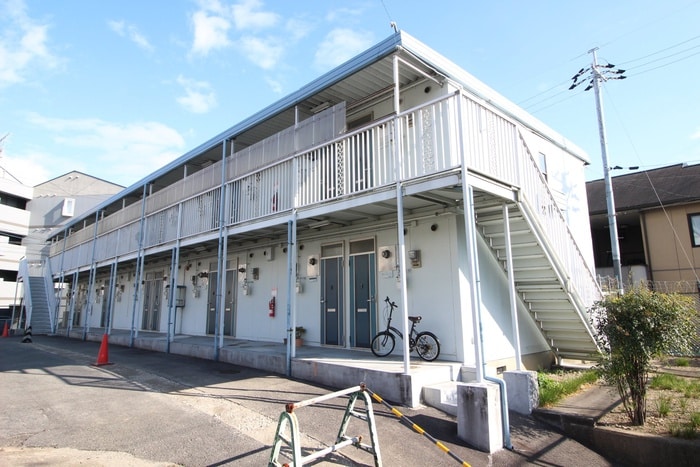 小山ハイツＡ棟の物件外観写真