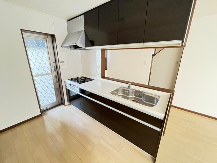 大阪狭山市茱萸木戸建の物件内観写真