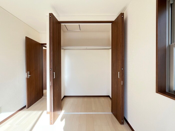 大阪狭山市茱萸木戸建の物件内観写真