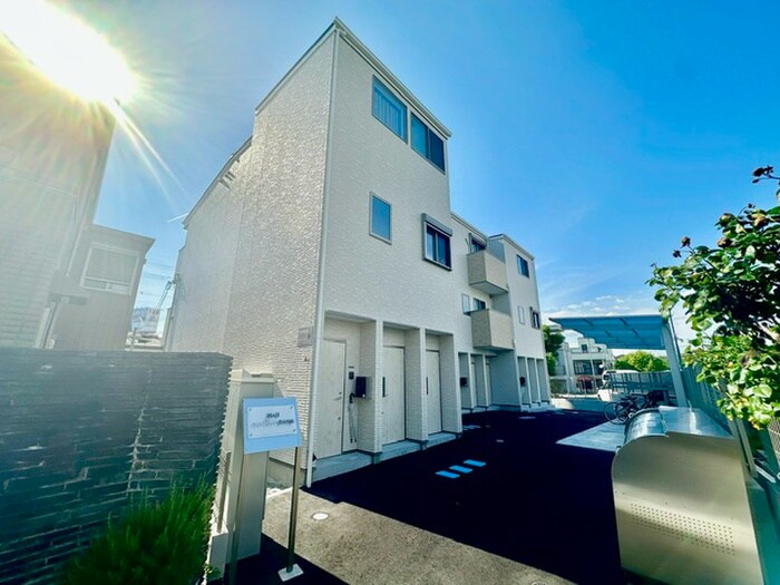 M&H ALEGRIA豊中曽根の物件外観写真