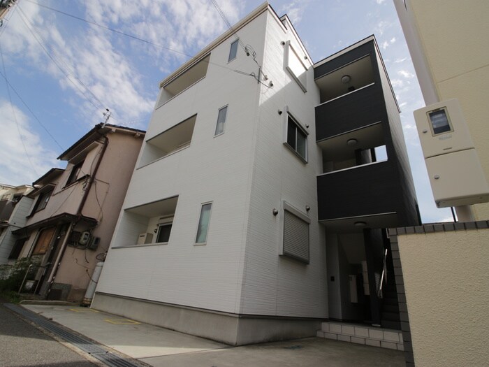 コート･ロッソの物件外観写真