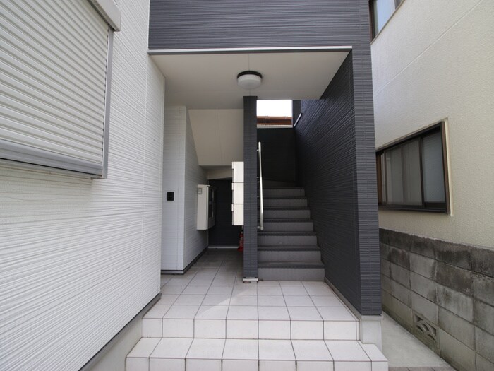 コート･ロッソの物件外観写真