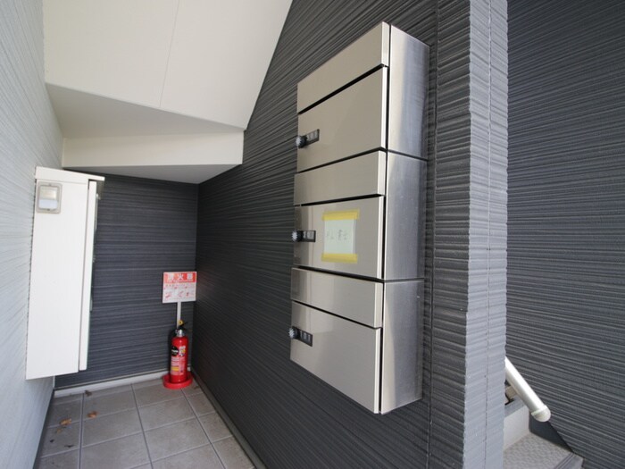 コート･ロッソの物件外観写真