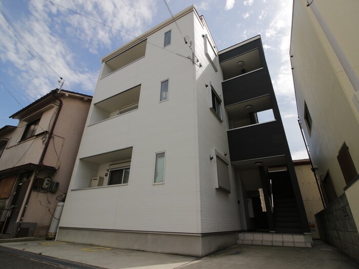 コート･ロッソの物件外観写真