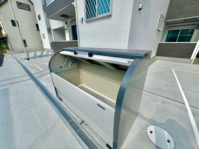 Leclerc IzumisanoⅡの物件外観写真