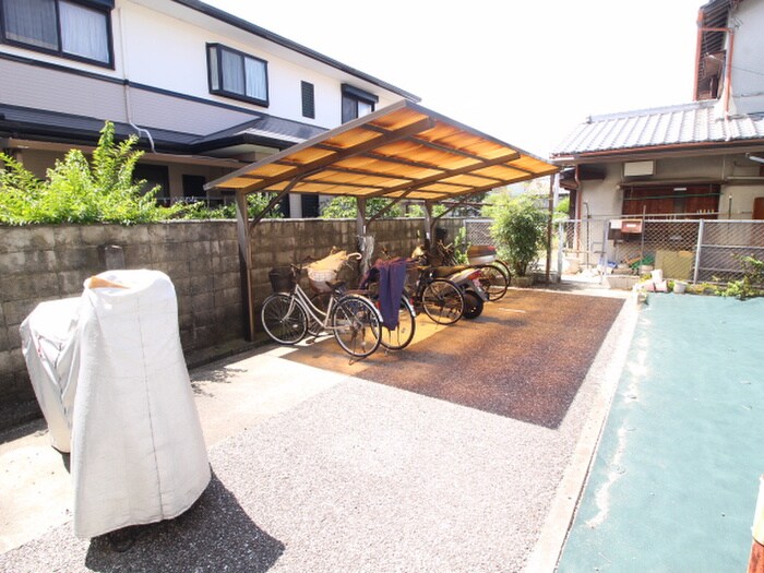 KIマンションの物件外観写真