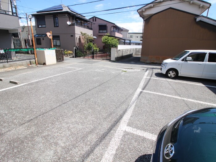 KIマンションの物件外観写真