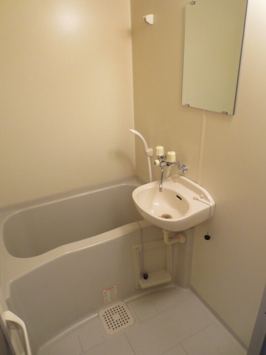 二条ＣＵＢＥの物件内観写真