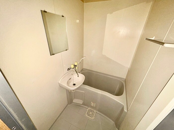 二条ＣＵＢＥの物件内観写真