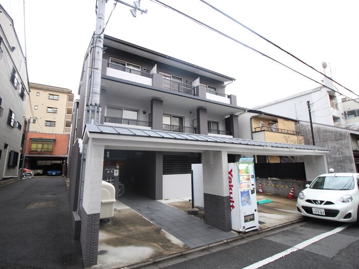 Aburanokoji立花の物件外観写真