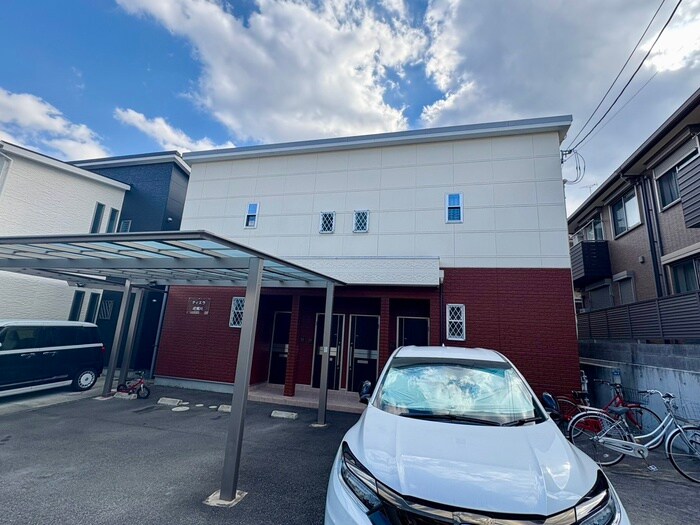 ﾃｨｴﾗ逆瀬川の物件外観写真