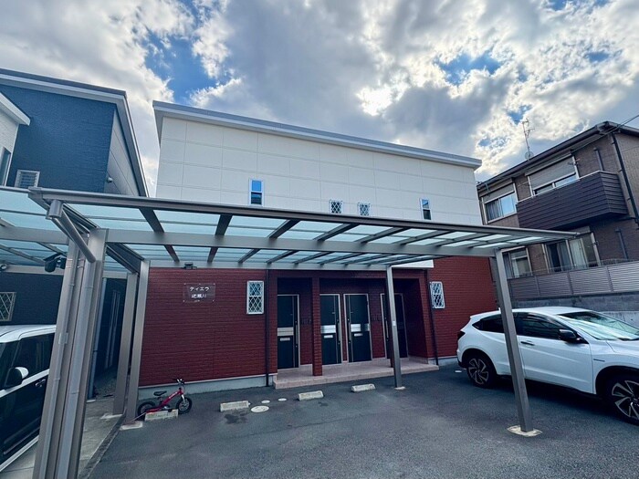 ﾃｨｴﾗ逆瀬川の物件外観写真