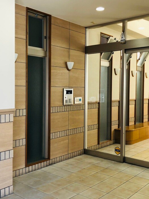 ルミノ－サ三条小川の物件外観写真