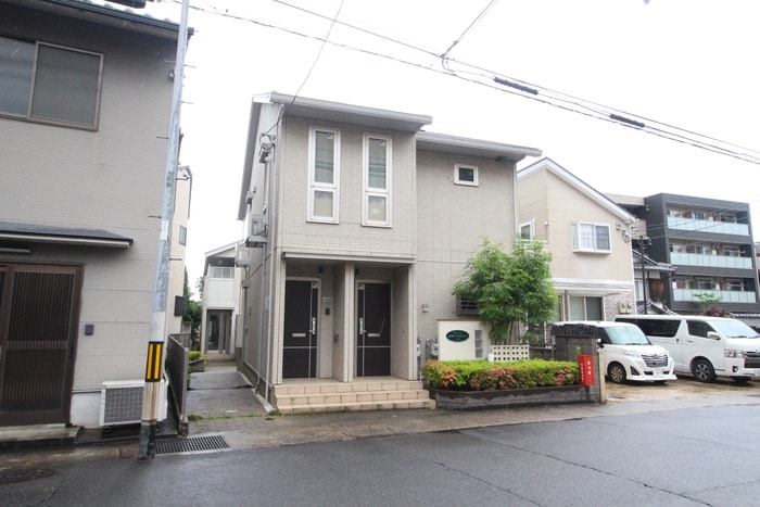 ピグナフィオーレＡ棟の物件外観写真