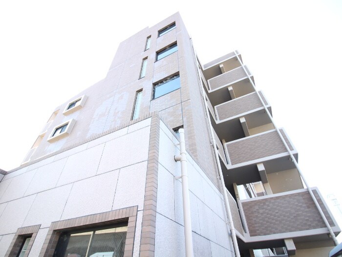 サンフロ－ラの物件外観写真