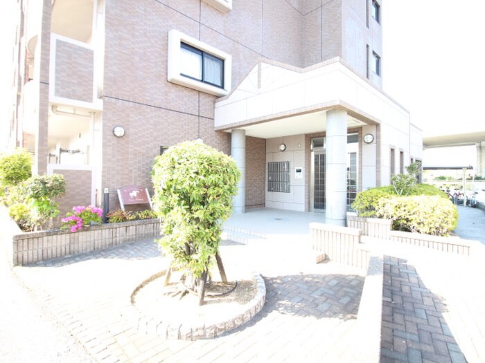 サンフロ－ラの物件外観写真