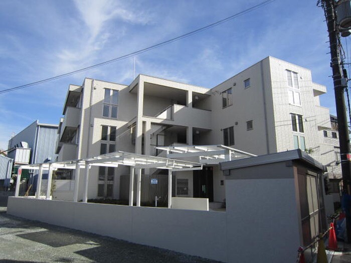 グランデレーヌの物件外観写真