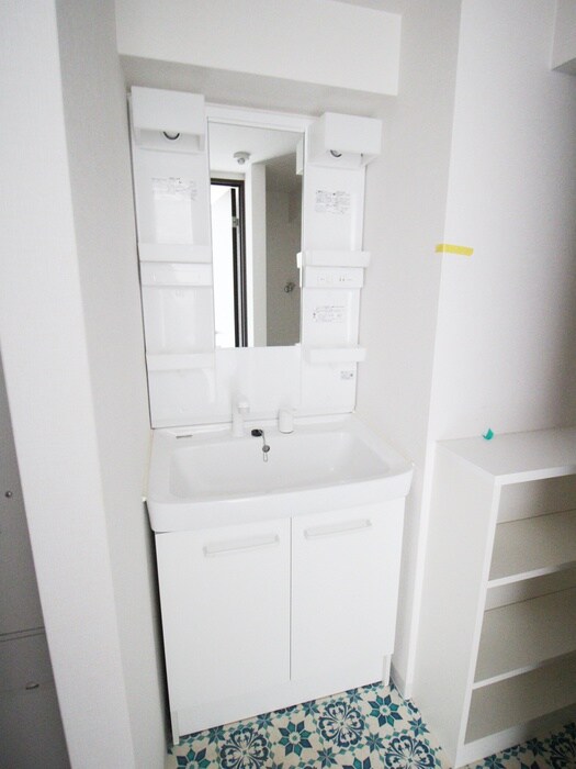 フォース二条城東の物件内観写真