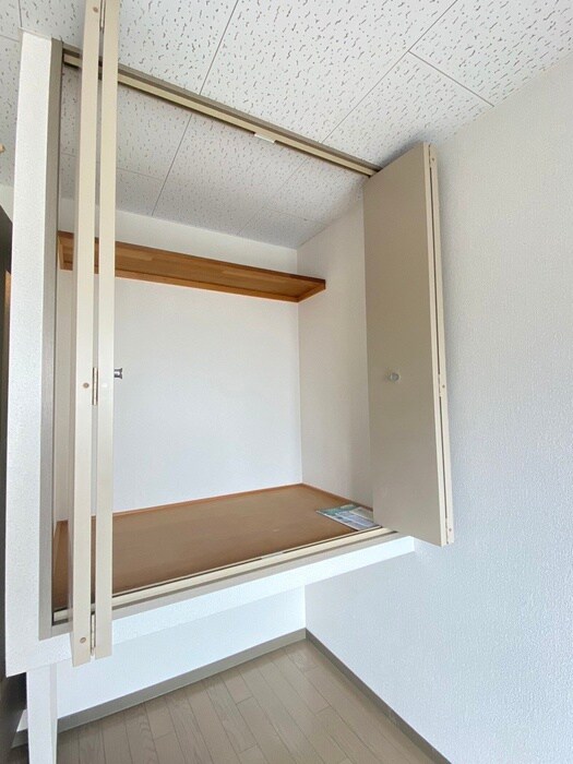 アイリスウエストの物件内観写真