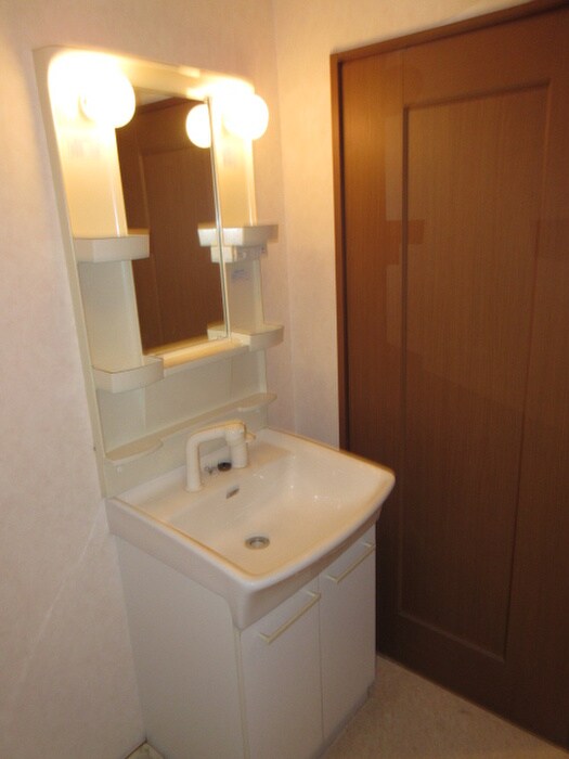 アメニティ－コ－トの物件内観写真