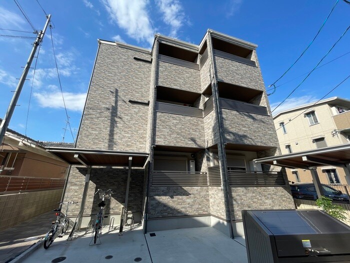 KRM RESIDENCE NAGAOKATENJINの物件外観写真