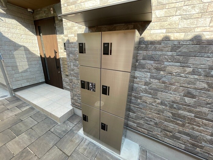 KRM RESIDENCE NAGAOKATENJINの物件外観写真