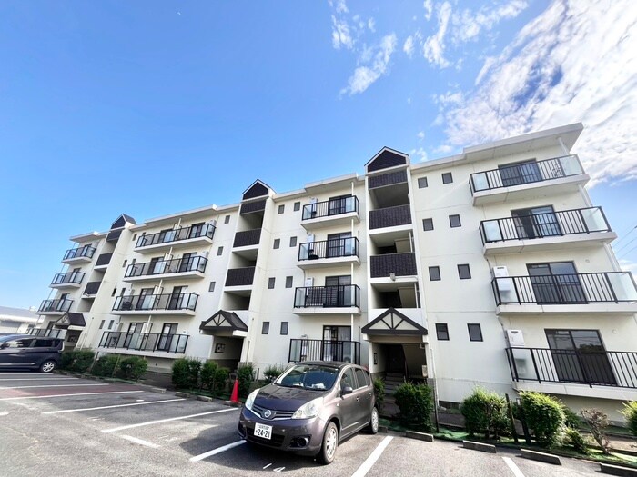 栗東ハイツＡの物件外観写真