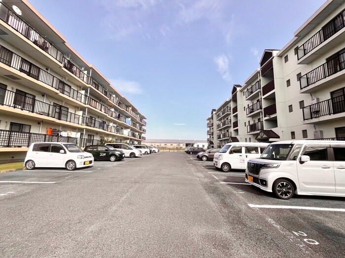 栗東ハイツＡの物件外観写真