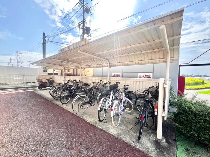 栗東ハイツＡの物件外観写真