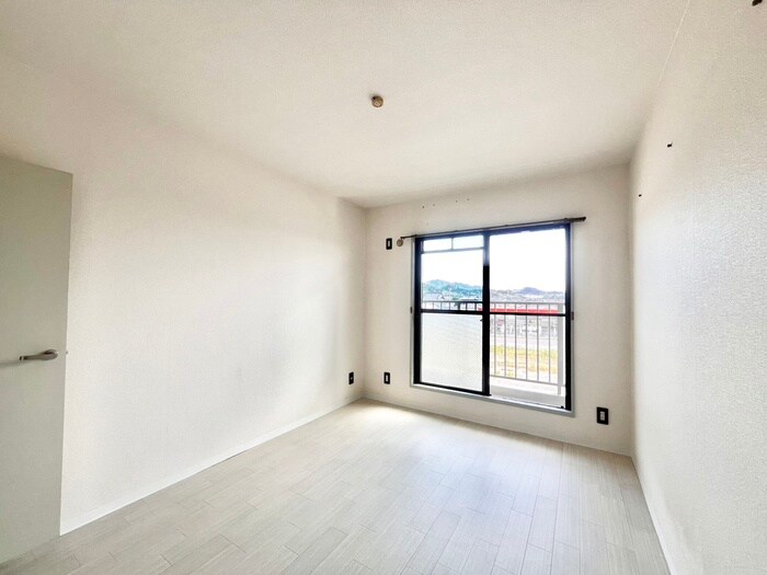 栗東ハイツＡの物件内観写真