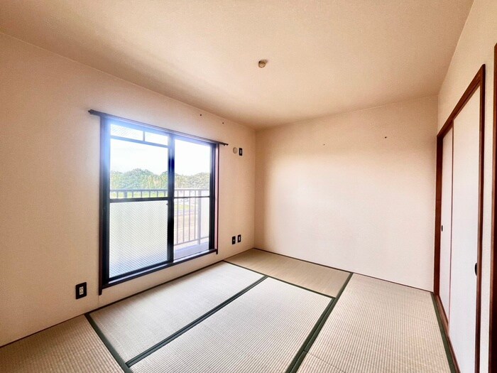 栗東ハイツＡの物件内観写真