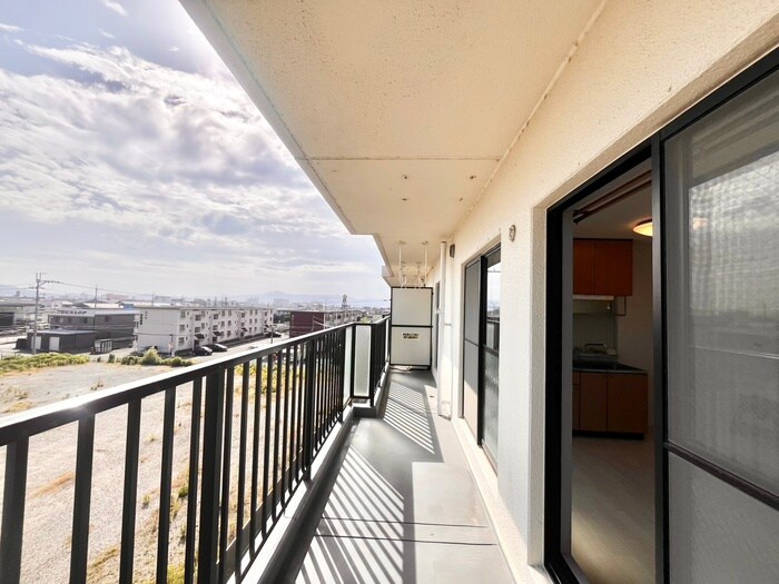 栗東ハイツＡの物件内観写真