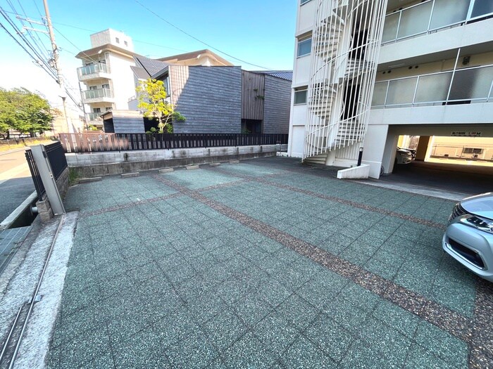 カサ・デラ・ル－チェ苦楽園の物件外観写真