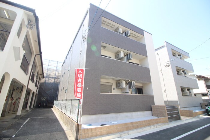 Ｓｕｎ　Ｍｏｏｎ武庫之荘Ⅱ番館の物件外観写真