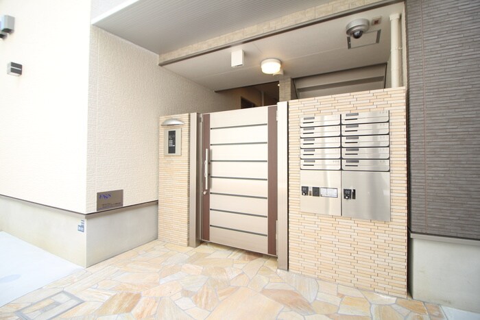 Ｓｕｎ　Ｍｏｏｎ武庫之荘Ⅱ番館の物件外観写真