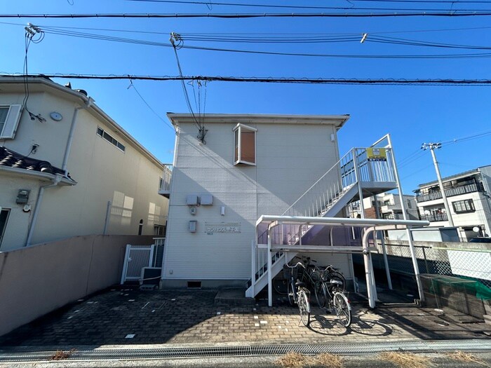 サンハウス 甲子園の物件外観写真