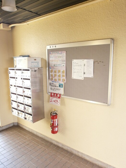 にしまちハイツの物件外観写真