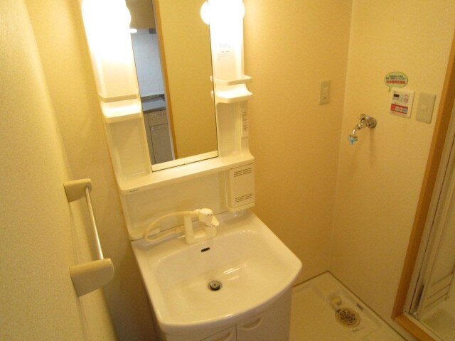 梅町マンションの物件内観写真