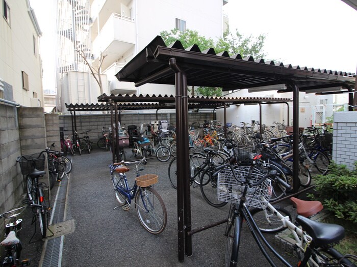 リベラルパレス城東Ａ棟の物件外観写真